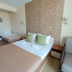 TRIPLE ROOM /double+single bed/